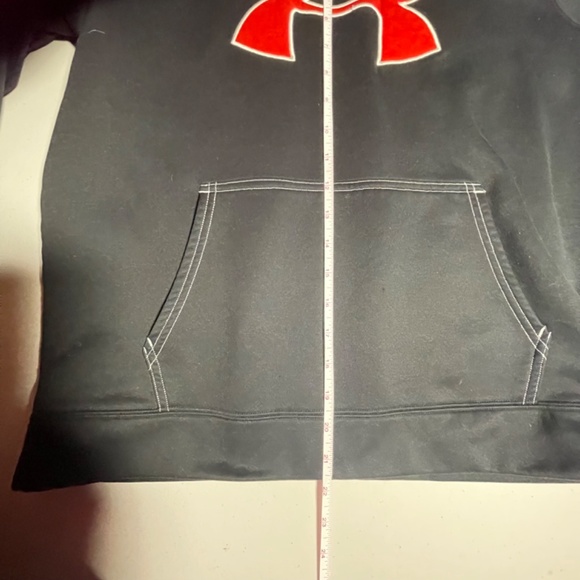 Under Armour Hoodie Youth Large. Black red Logo. Warm comfortable. Long sleeve - Picture 4 of 6